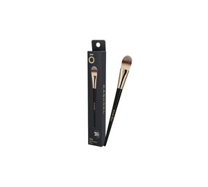 L'Oreal Paris & More L'Oreal Paris & More - KASHOKI MU 104 FLAT FOUNDATION BRUSH
