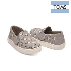 Toms