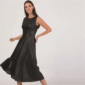 Daphne's Collections & Alloro Boutique