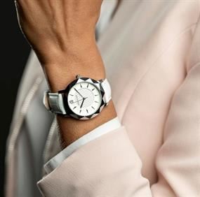 Jewels & Watches Bazaar