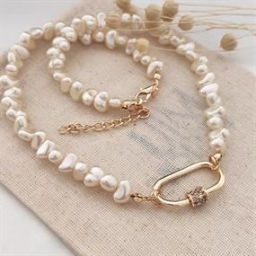 Jewels & Watches Bazaar