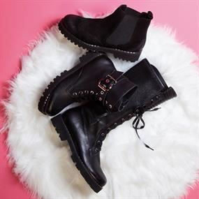 Levi's Shoes & More