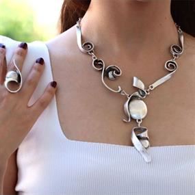 Ava Collection