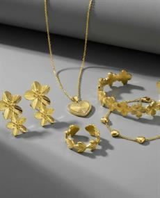 Victoria Walls Jewels